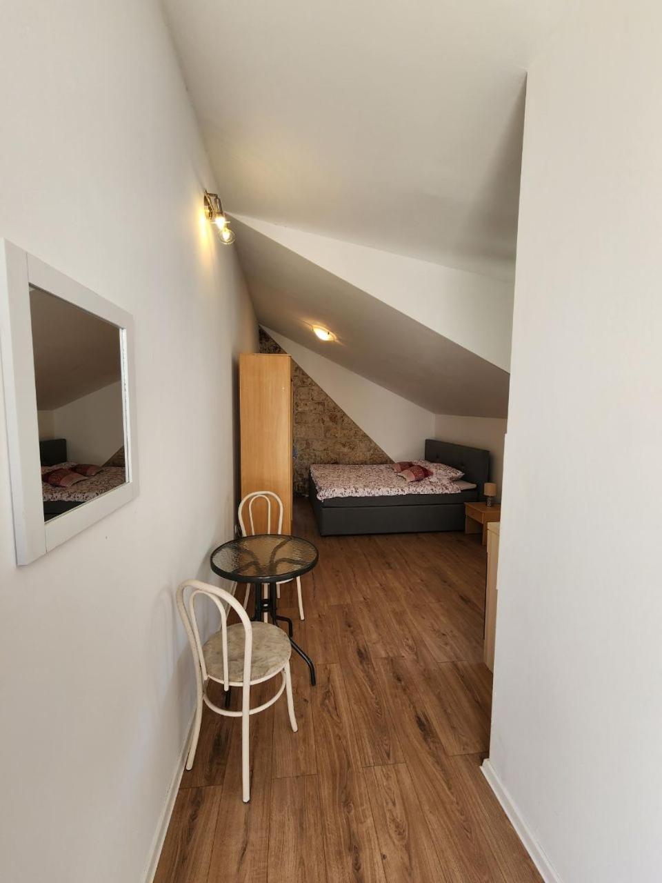 Apartmani Sole Vis Exterior photo