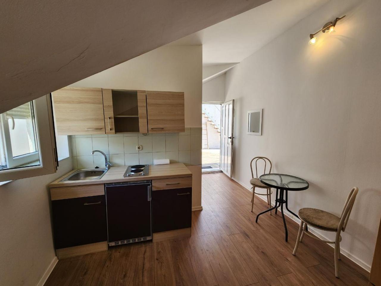 Apartmani Sole Vis Exterior photo